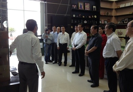 Thủ tướng Nguyễn Tấn Dũng thăm Khu Liên hiệp Xử lý chất thải Đa Phước - ảnh 1